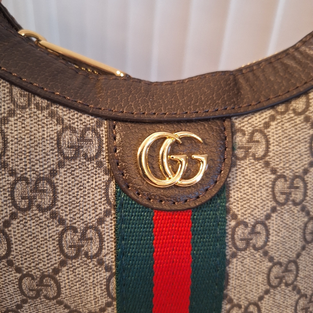 Unlisted Small Crossbody - Picture 4 of 11